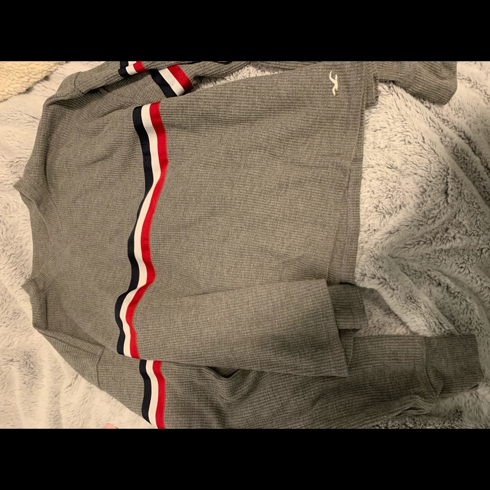 hollister crop long sleeve